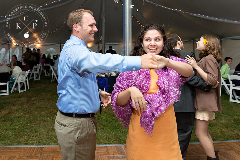 dancing-photos-at-a-coastal-maine-wedding (2)