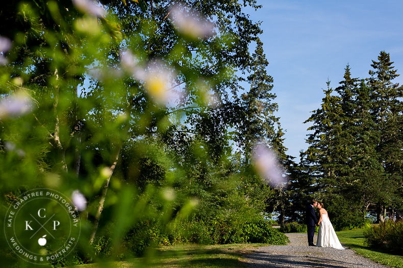 newagen-seaside-inn-maine-wedding-lc (5)