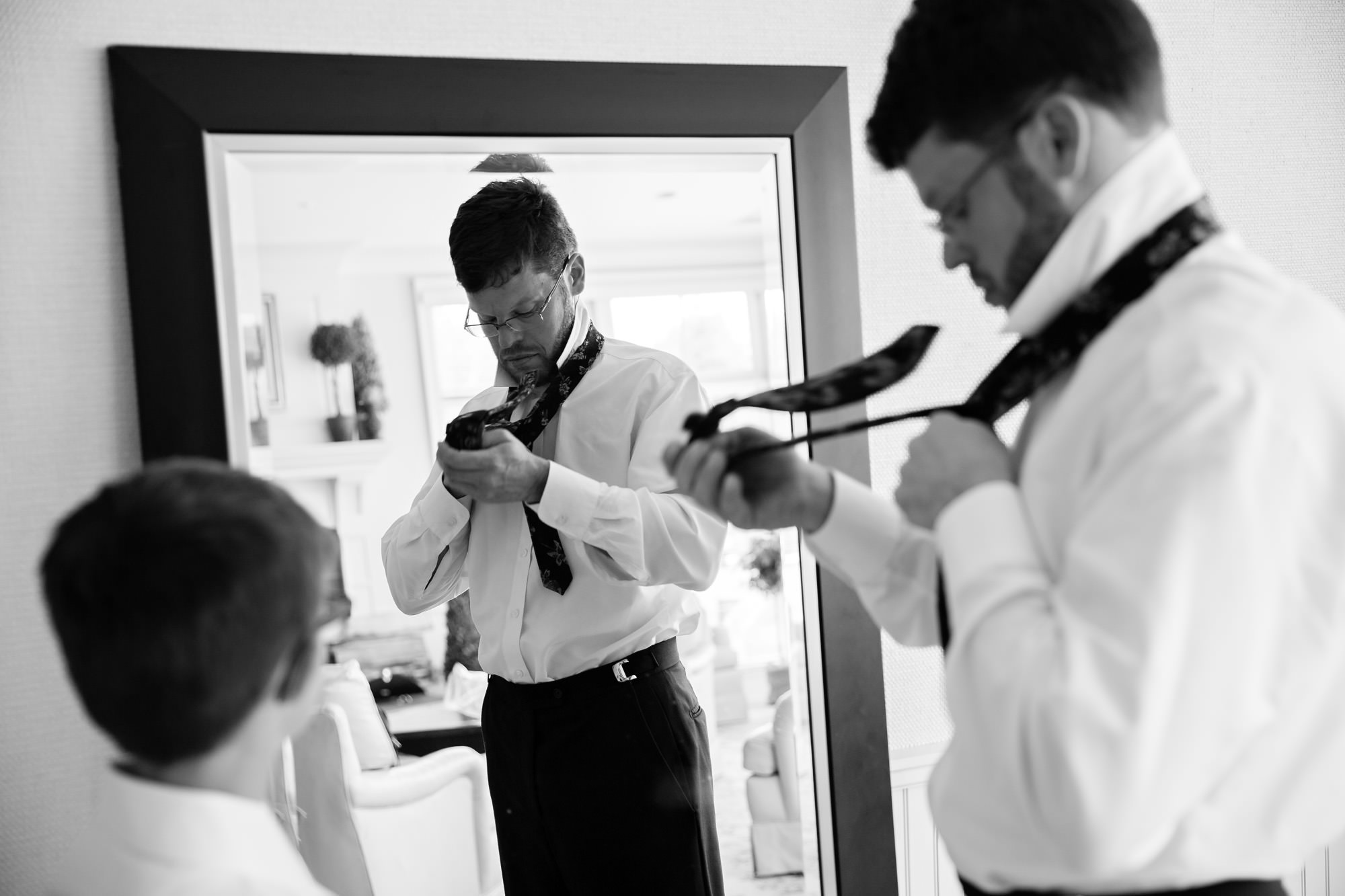 Getting ready with kids at a Point Lookout wedding in Maine