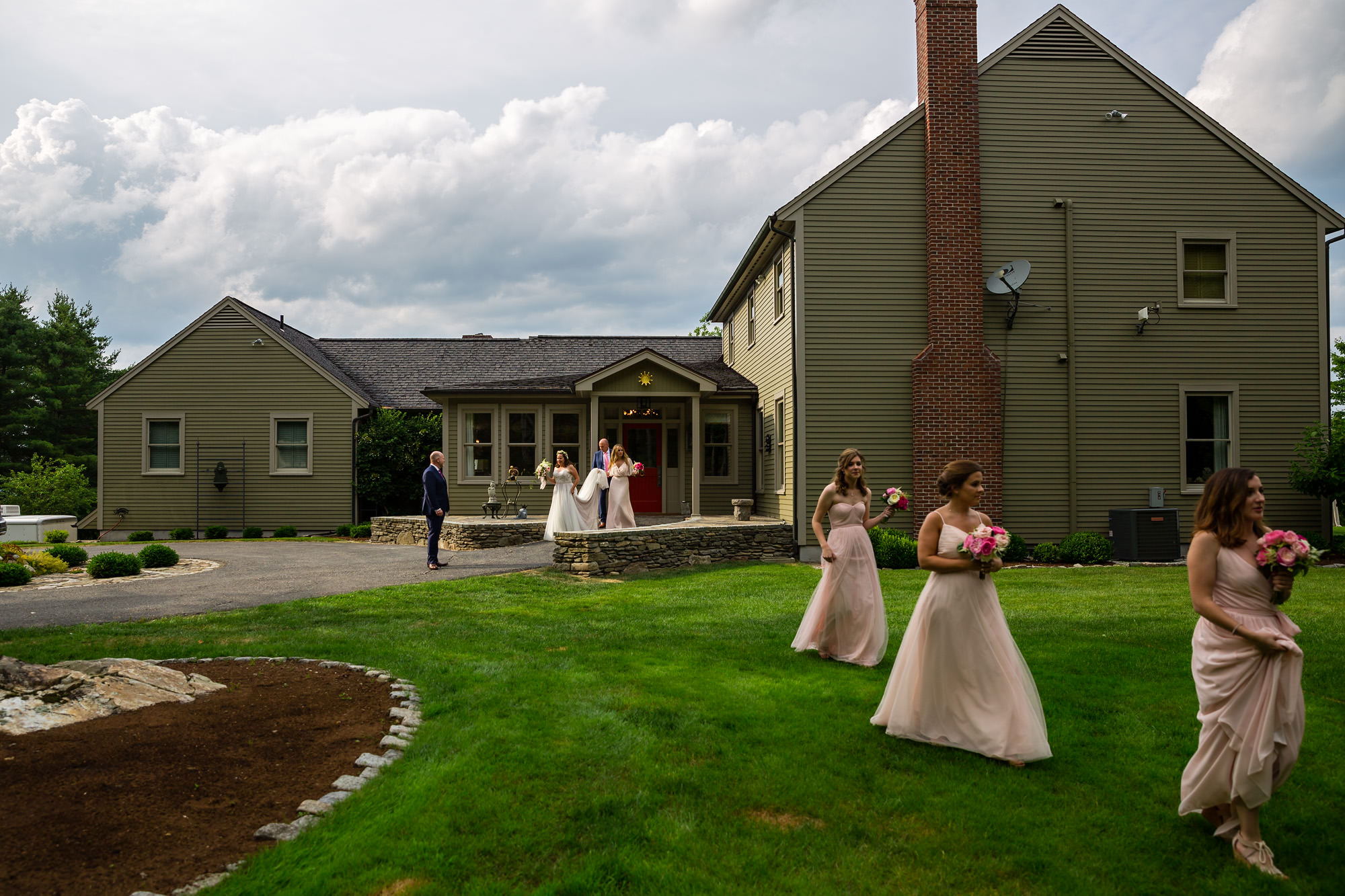 A beautiful wedding ceremony in Sugar Hill, New Hampshire