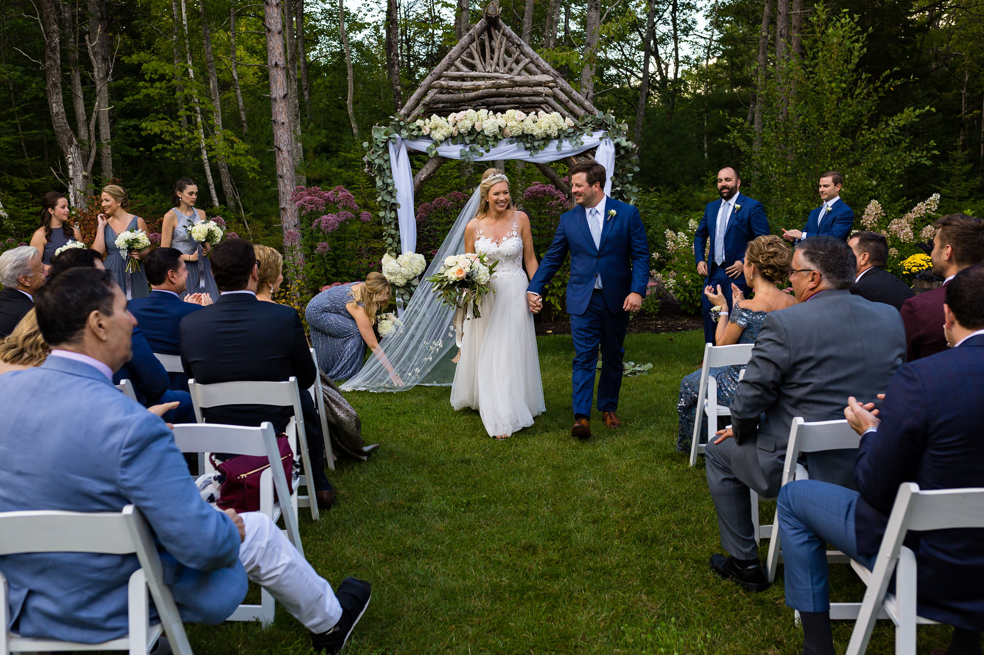 Candid wedding photos of a Hidden Pond wedding ceremony in southern Maine