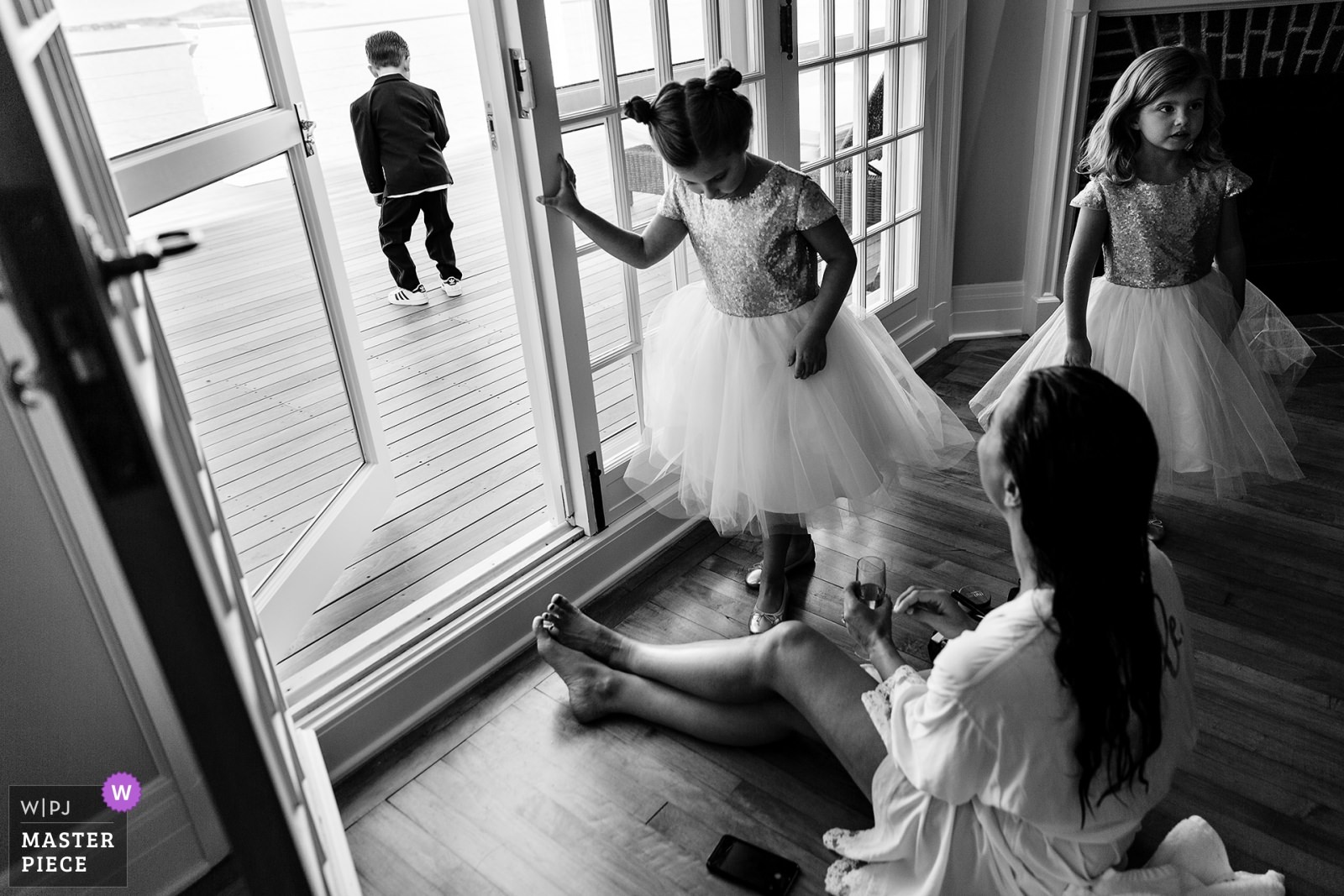 Creative Maine documentary wedding photographers in Maine