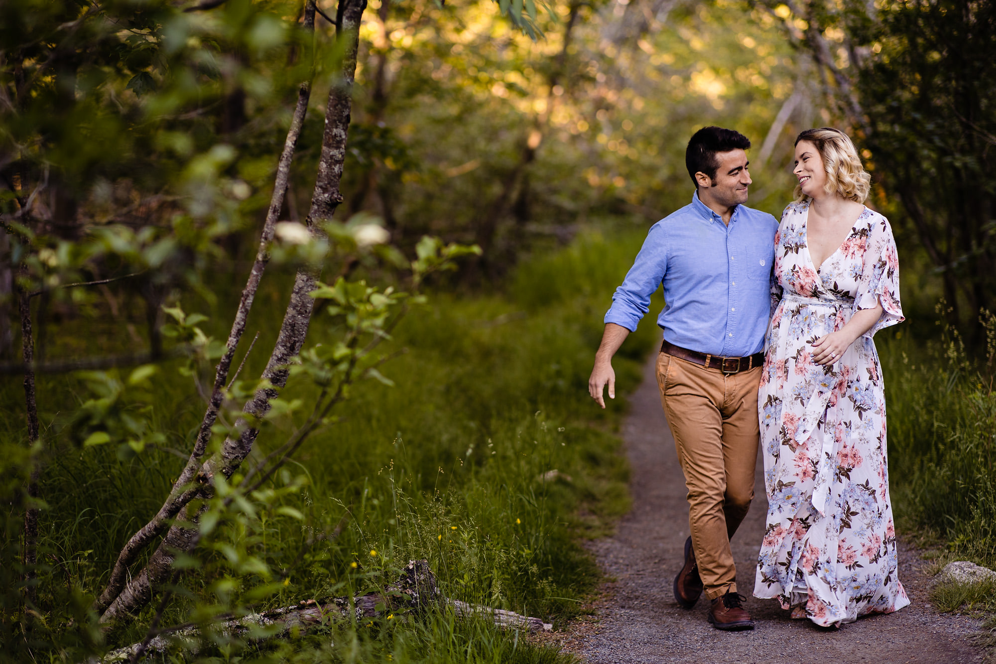 A couple does engagement sessions on the quiet side of Acadia National Park
