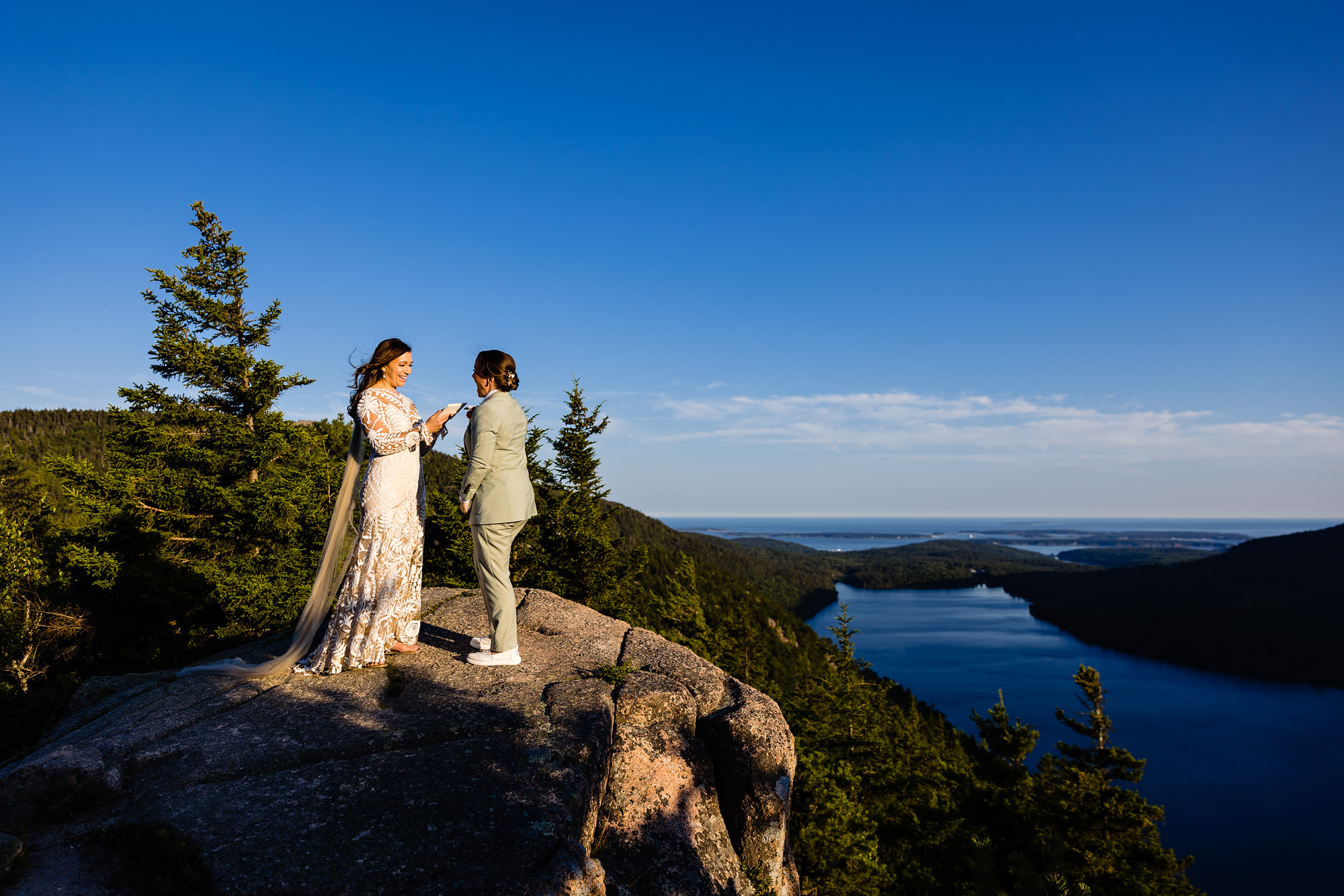 A stunning mountaintop wedding ceremony in Acadia National Park