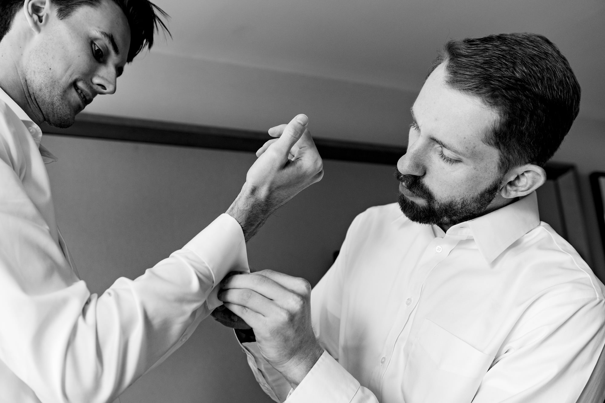 A groom prepares for his Portsmouth NH wedding