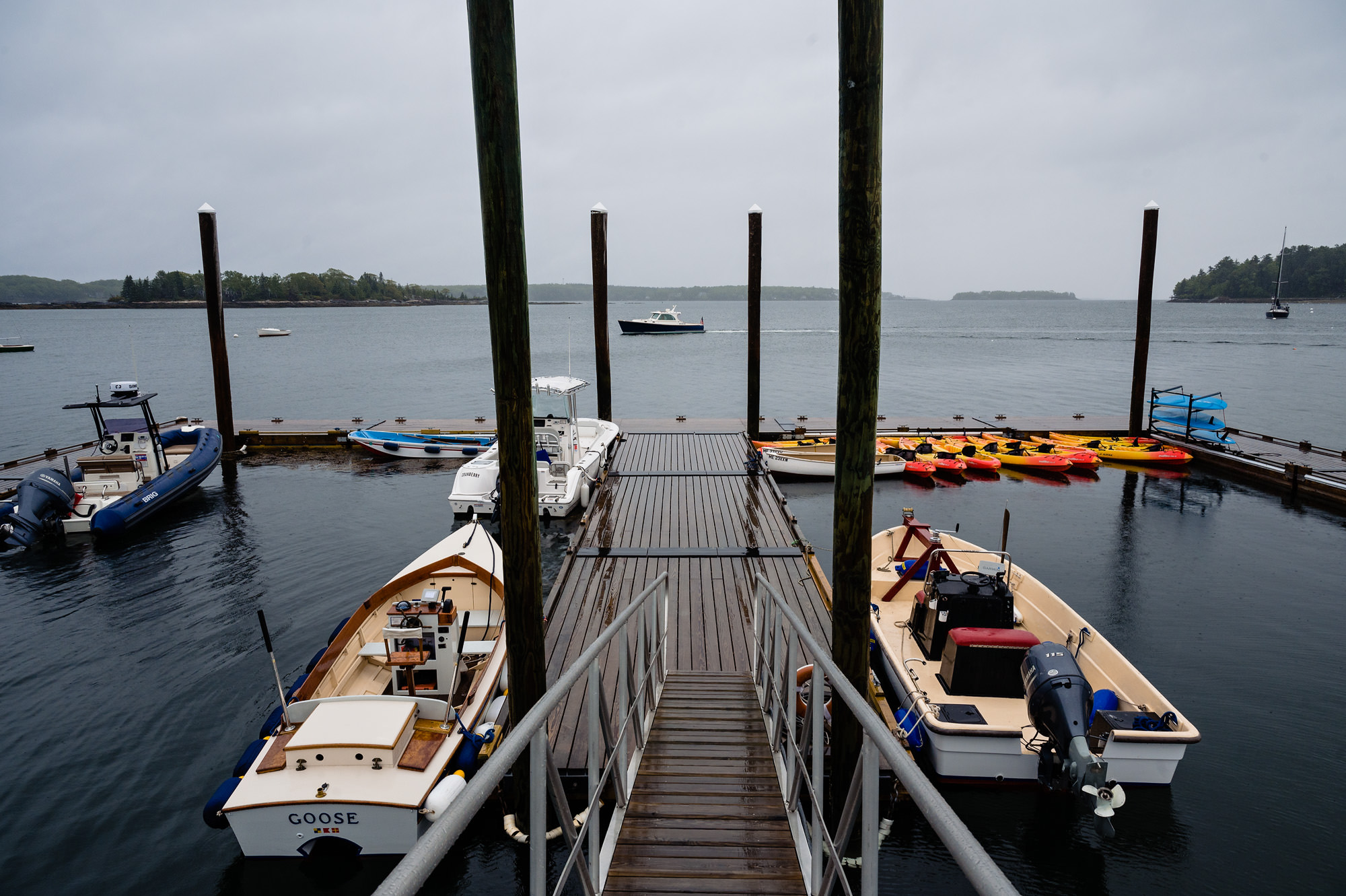A rainy boat ride at a Boothbay Harbor Maine wedding