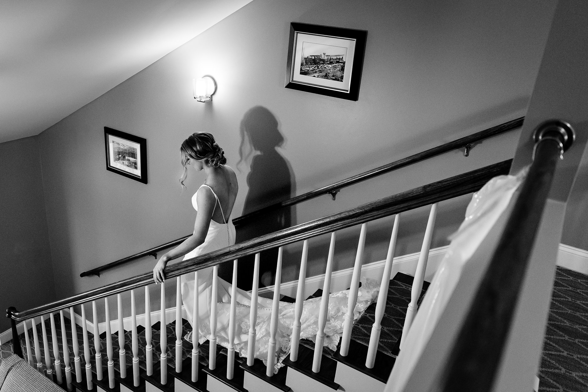 A bride prepares and gets dressed for her Bar Harbor Inn wedding.
