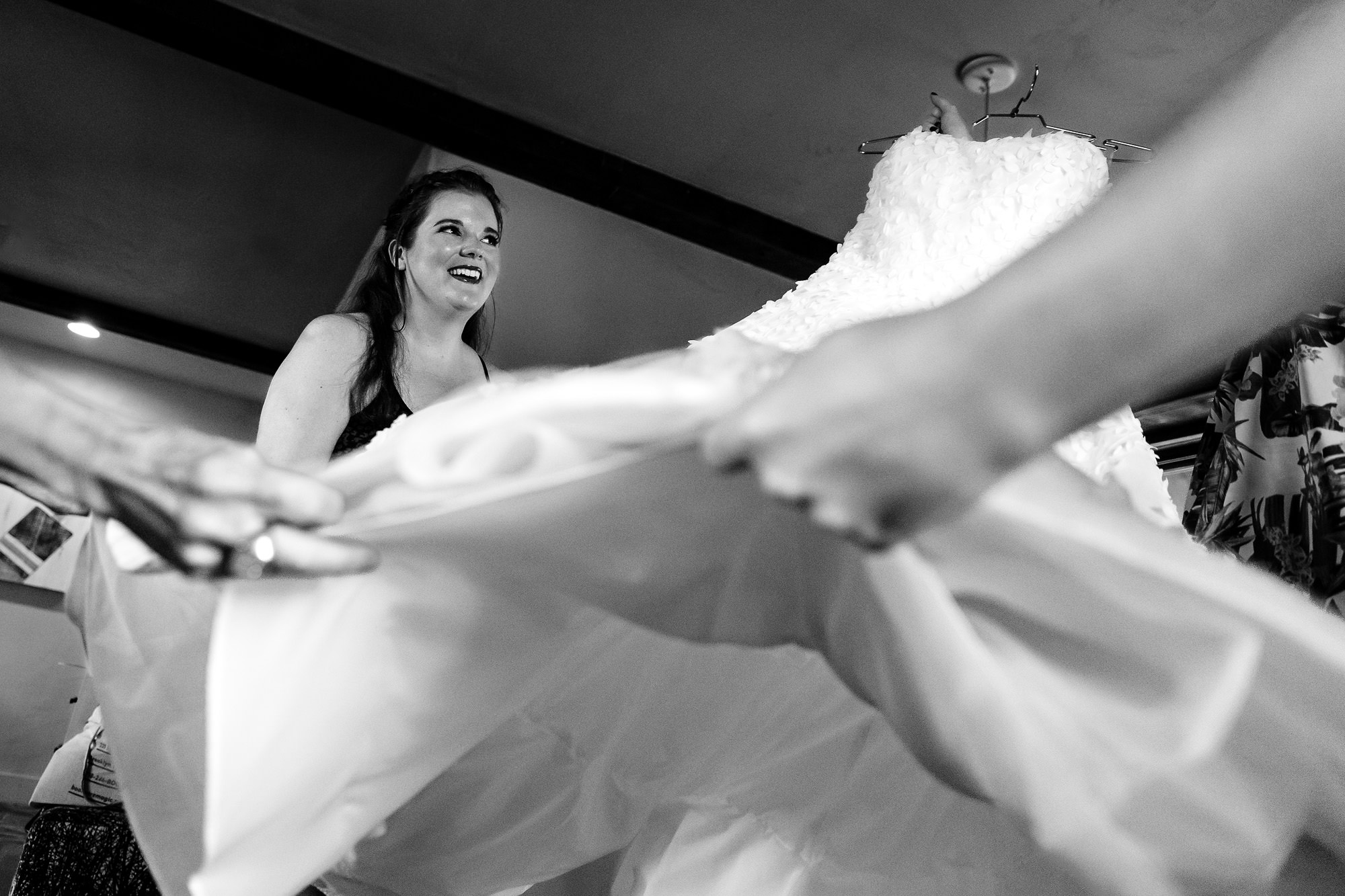 Bride getting ready for her Wiscasset Maine wedding